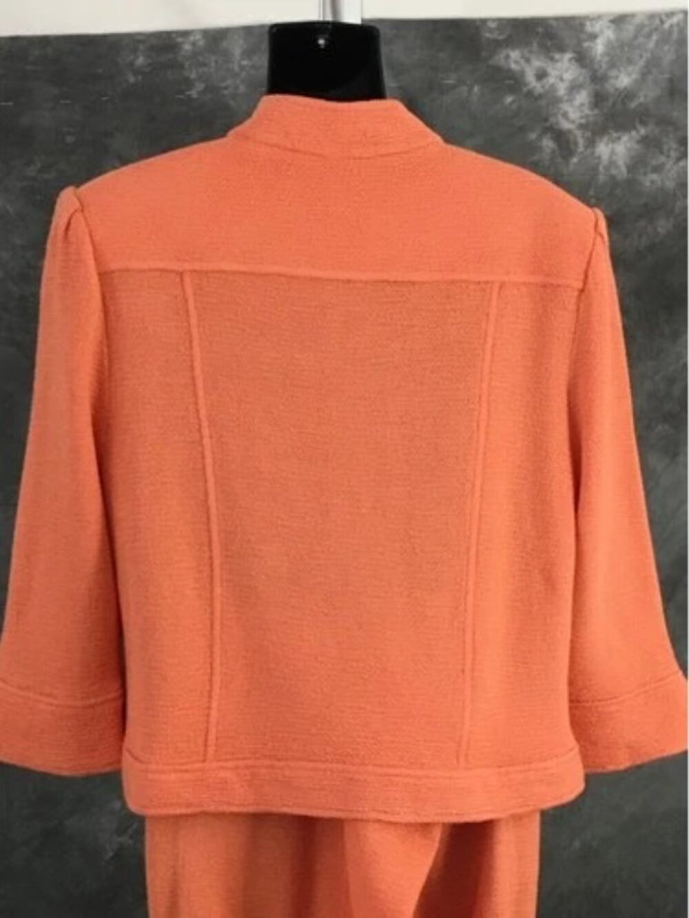 BEAUTIFUL St John collection knit orange jacket skirt suit size 8 - Picture 6 of 9